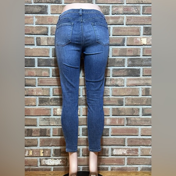 Distressed JBrand Capri Blue Jeans - Picture 3 of 11